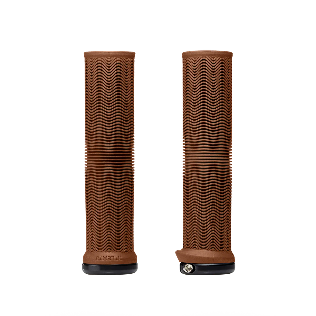 Title LO1 Grips