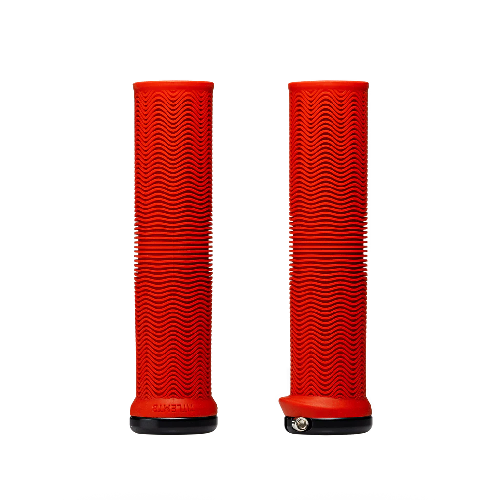 Title LO1 Grips